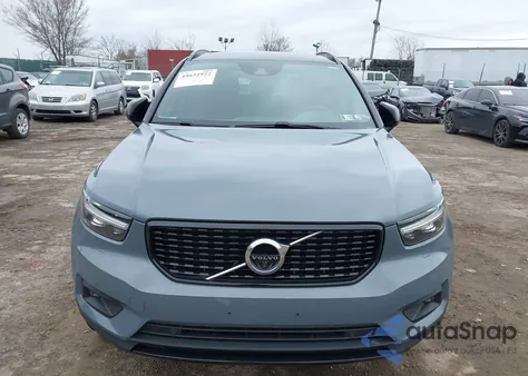 2022 Volvo Xc40 T5 R-Design from USA, damaged, VIN YV4162UM4N2648977
